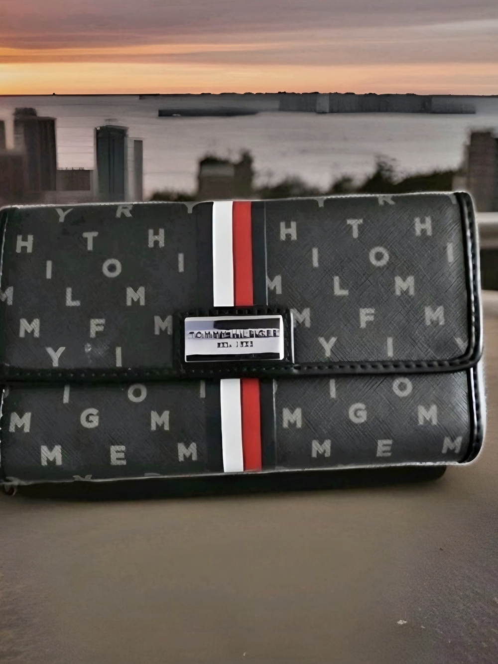 Tommy Hilfiger Black Signature Stripe Women's Wallet